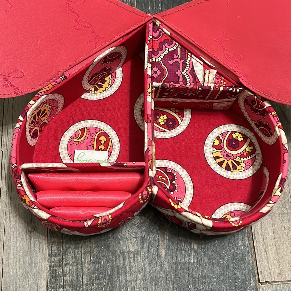 Vera Bradley quilted heart jewelry box - Picture 8 of 13